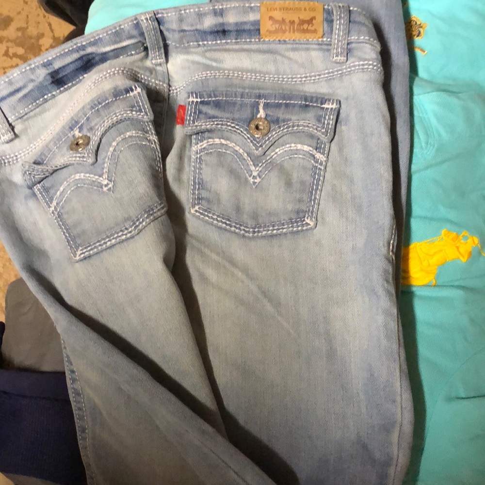 Levi skinny jeans